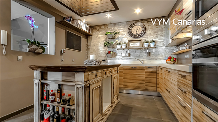 Image No.36-3 Bed Townhouse for sale