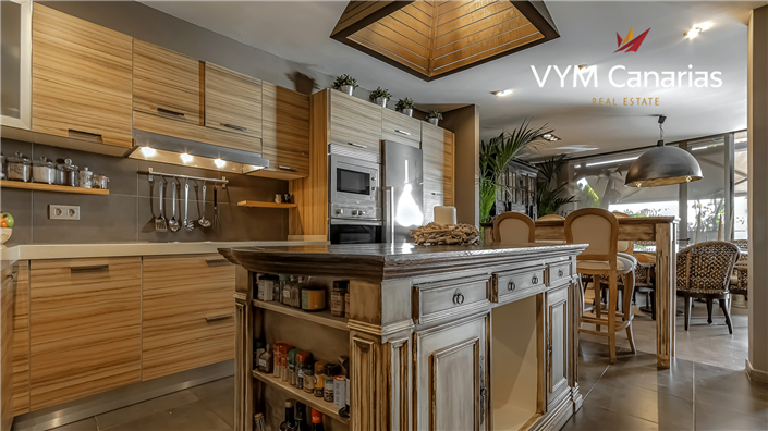 Image No.49-3 Bed Townhouse for sale