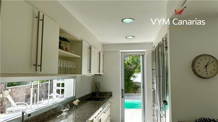 Image No.11-5 Bed Villa for sale