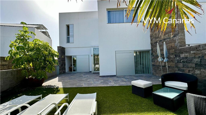 Image No.9-5 Bed Villa for sale