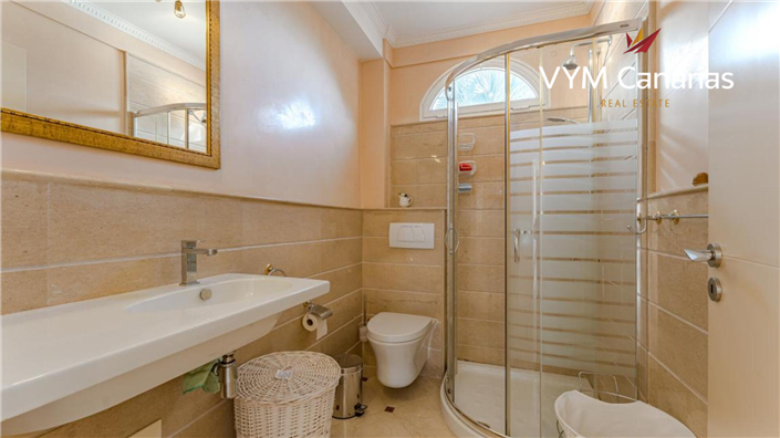 Image No.36-5 Bed Villa for sale