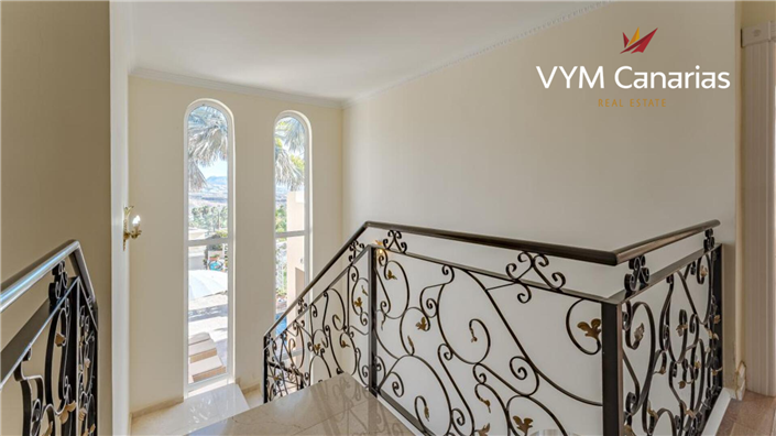 Image No.38-5 Bed Villa for sale