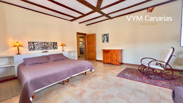 Image No.18-3 Bed Finca for sale