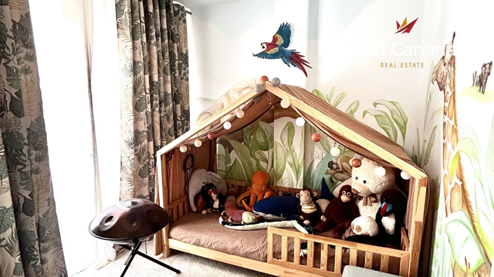 Image No.13-3 Bed Townhouse for sale