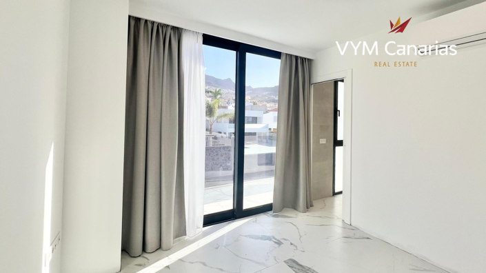 Image No.15-5 Bed Villa for sale