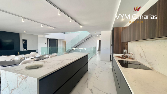 Image No.5-5 Bed Villa for sale