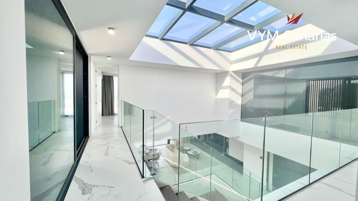 Image No.3-5 Bed Villa for sale