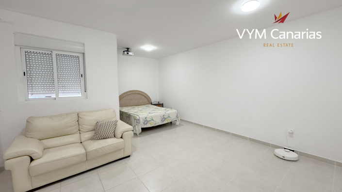 Image No.12-3 Bed Townhouse for sale