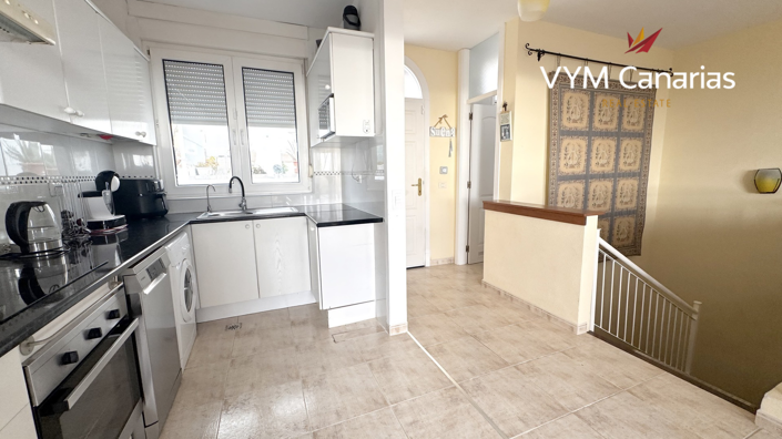 Image No.8-3 Bed Townhouse for sale