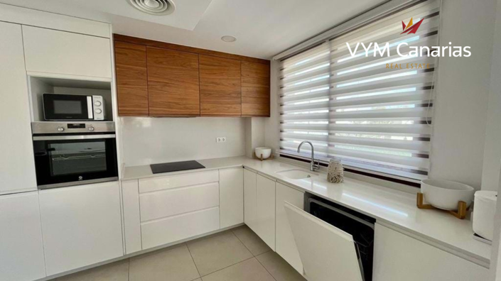 Image No.2-4 Bed Villa for sale