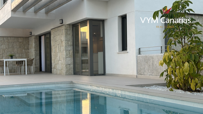 Image No.10-4 Bed Villa for sale