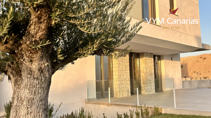 Image No.12-4 Bed Villa for sale