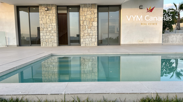 Image No.2-4 Bed Villa for sale