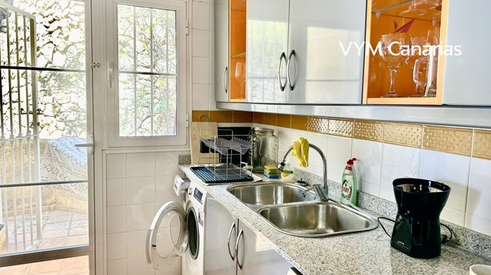 Image No.16-3 Bed Townhouse for sale