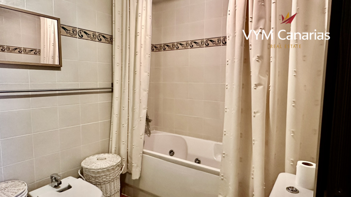 Image No.20-3 Bed Townhouse for sale