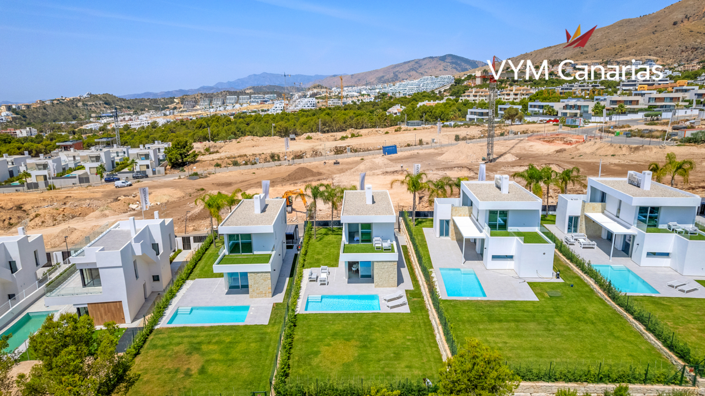 Image No.3-3 Bed Villa for sale