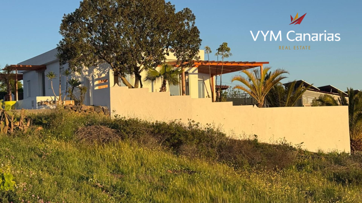 Image No.2-3 Bed Villa for sale