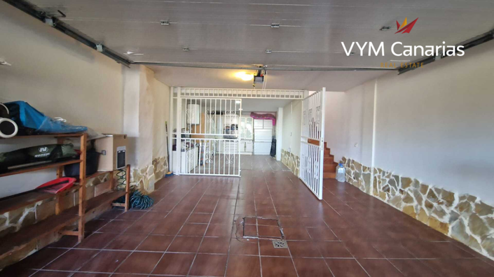 Image No.29-2 Bed Townhouse for sale