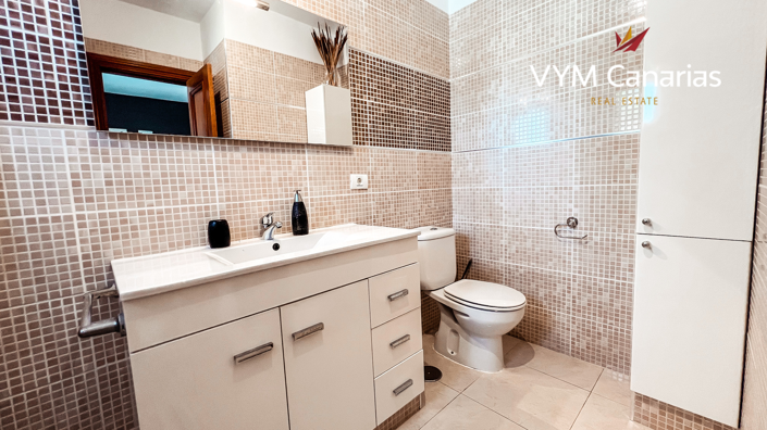 Image No.19-3 Bed Townhouse for sale