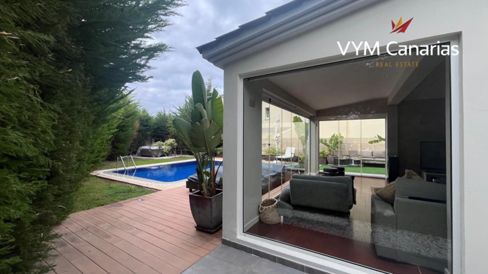 Image No.4-4 Bed Villa for sale