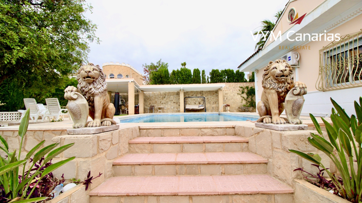 Image No.2-Villa de 7 chambres à vendre à La Nucía