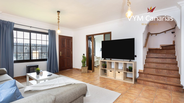 Image No.3-4 Bed Townhouse for sale