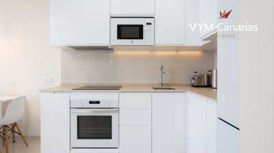424759961