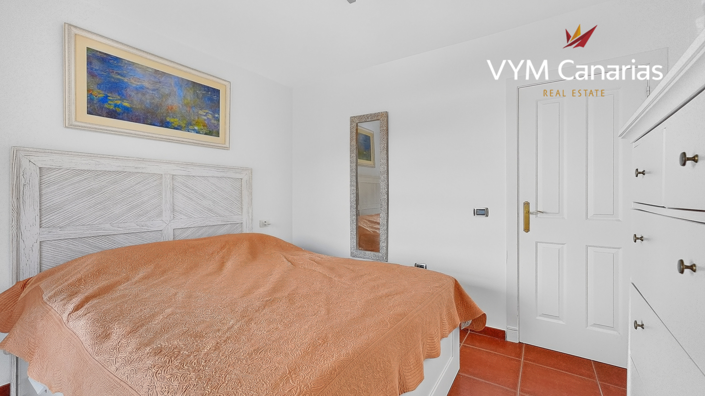 Image No.18-5 Bed Townhouse for sale