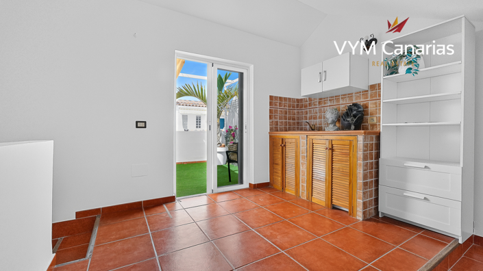 Image No.19-5 Bed Townhouse for sale