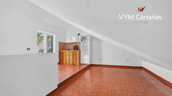 Image No.20-5 Bed Townhouse for sale