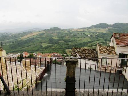 Image No.11-3 Bed Townhouse for sale