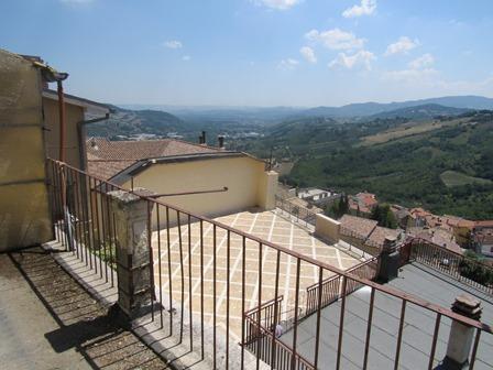 Image No.19-3 Bed Townhouse for sale