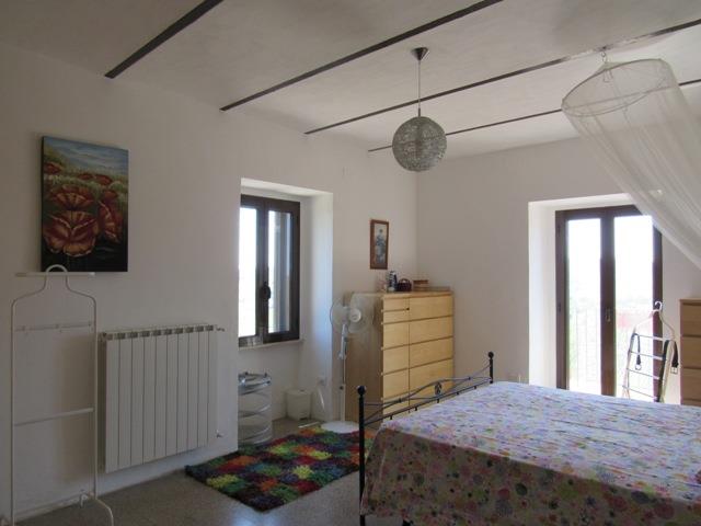 Image No.8-3 Bed Farmhouse for sale