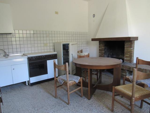 Image No.10-4 Bed Cottage for sale