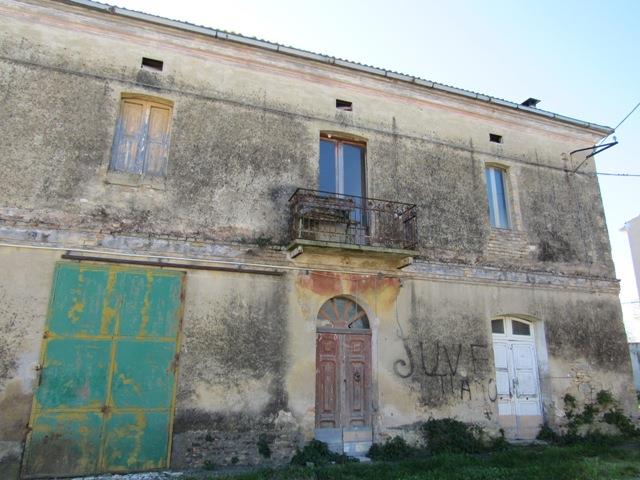 Image No.3-9 Bed Farmhouse for sale