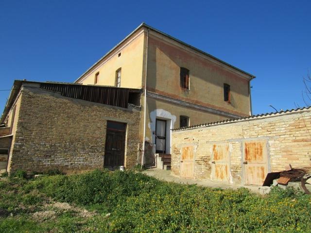 Image No.2-9 Bed Farmhouse for sale