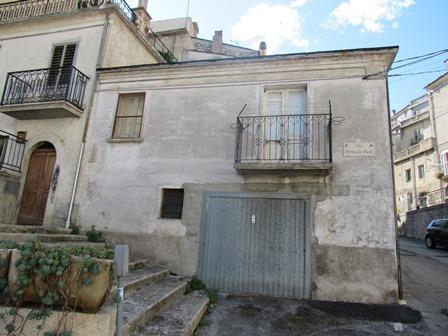 Image No.2-3 Bed Townhouse for sale