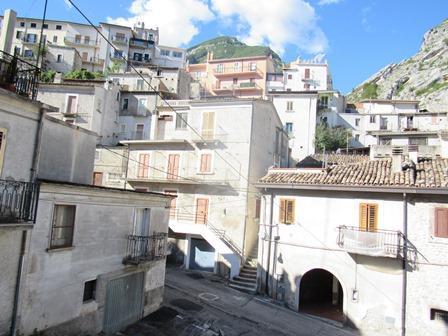 Image No.4-3 Bed Townhouse for sale