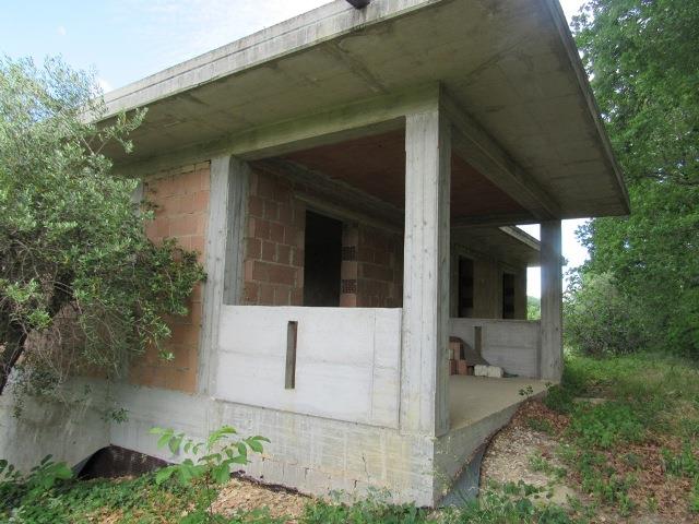 Image No.21-2 Bed Country House for sale