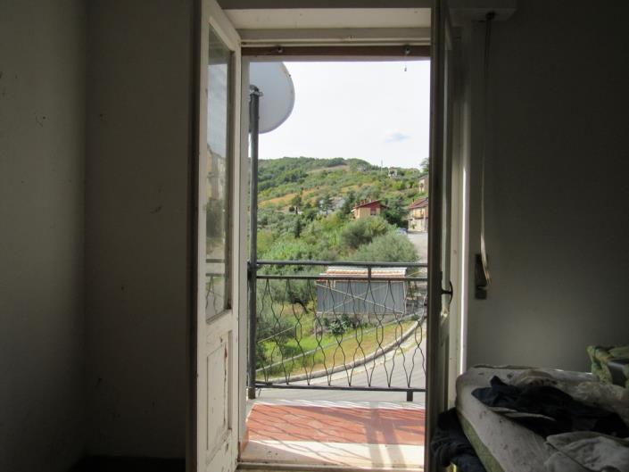 Image No.5-3 Bed Townhouse for sale