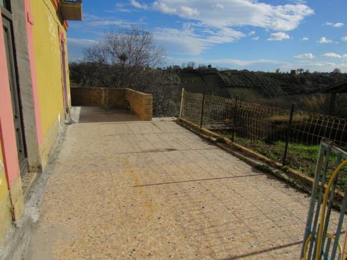 Image No.10-4 Bed Country House for sale