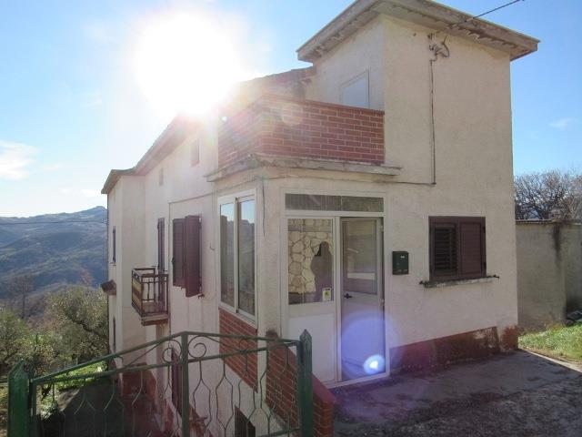 Image No.1-Maison de campagne de 3 chambres à vendre à Civitella Messer Raimondo