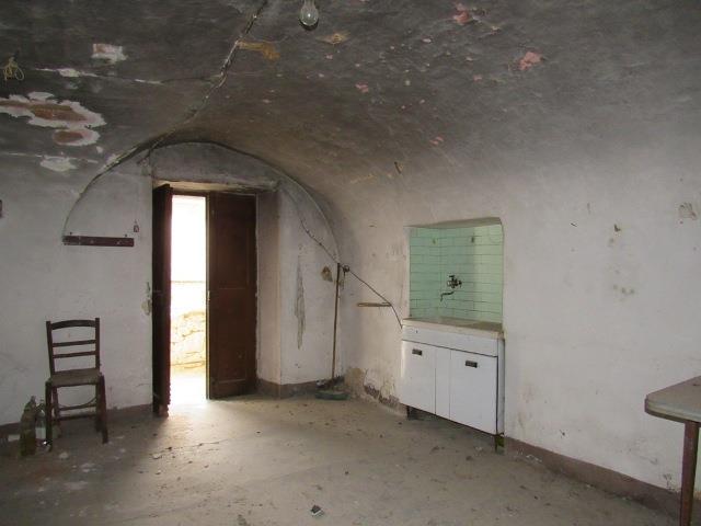 Image No.6-5 Bed Townhouse for sale