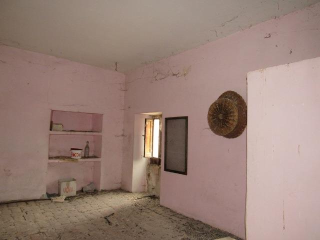 Image No.21-5 Bed Townhouse for sale