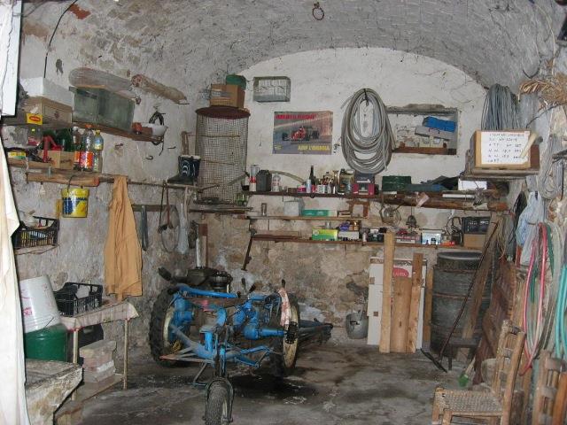 Image No.25-5 Bed Townhouse for sale