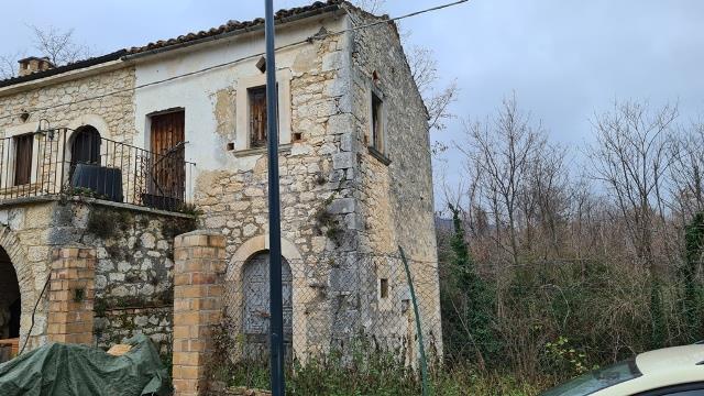 Image No.2-1 Bed Country House for sale