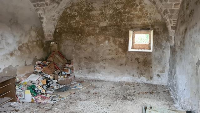 Image No.6-1 Bed Country House for sale