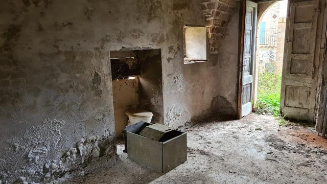 Image No.10-1 Bed Country House for sale