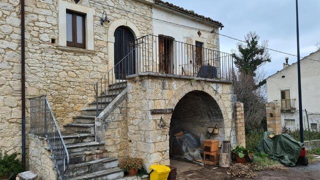 Image No.1-Maison de campagne de 1 chambre à vendre à Rapino