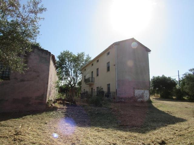 Image No.3-Maison de campagne de 6 chambres à vendre à Casalbordino
